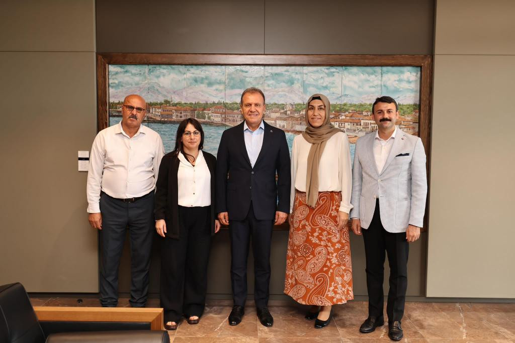 Eşbaşkan Alağaş’tan Mersin Büyükşehir Belediye Başkanı Seçer’e ziyaret