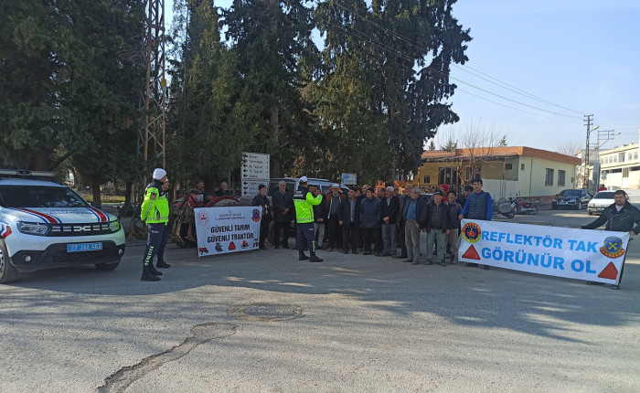 Gaziantep'te traktör sürücülerine güvenli tarım eğitimi