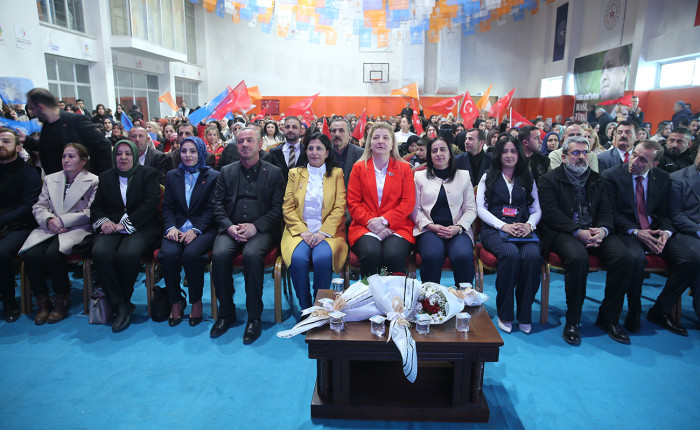 Hakkari'de AK Parti İl Kadın Kolları 7. Olağan Kongresi yapıldı