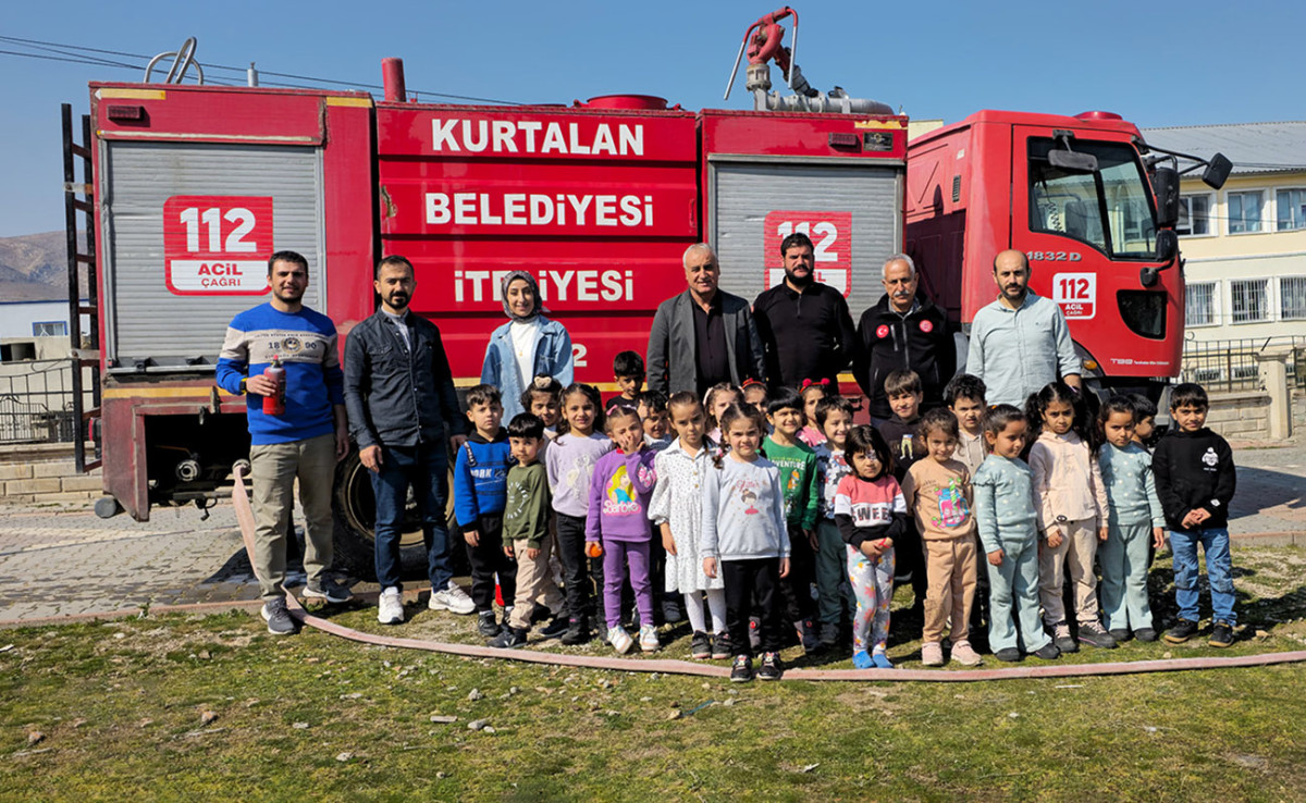 Kurtalan'da Çocuklara İtfaiyeden Yangın Eğitimi