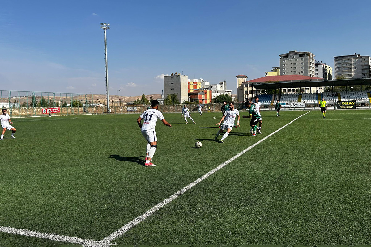 Kurtalanspor, Yeni Sezonda Sahasındaki İlk Maçını Kazandı!