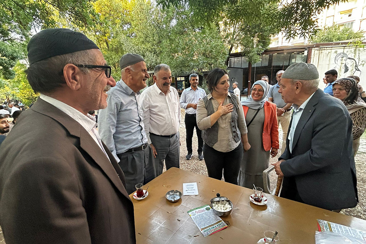 Siirt Milletvekili Sarıtaş, Kurtalan'da Diyarbakır’daki Mitinge Davet Etti