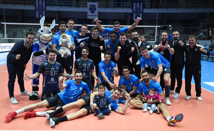 Voleybol: SMS Grup Efeler Ligi